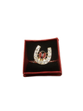 Martisor Potcoava Märzchen Charm Anhänger als Hufeisen in Rote Geschenk Box 2931