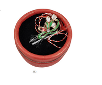 Martisor Floare Märzchen Charm Anhänger als Blumenstrauß aus Metall 252 in Box